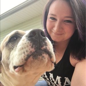 Meet your Posher, Tia