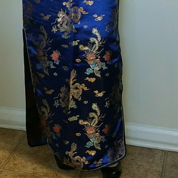 Vintage Long Traditional Cheongsam Dress - Picture 2 of 8