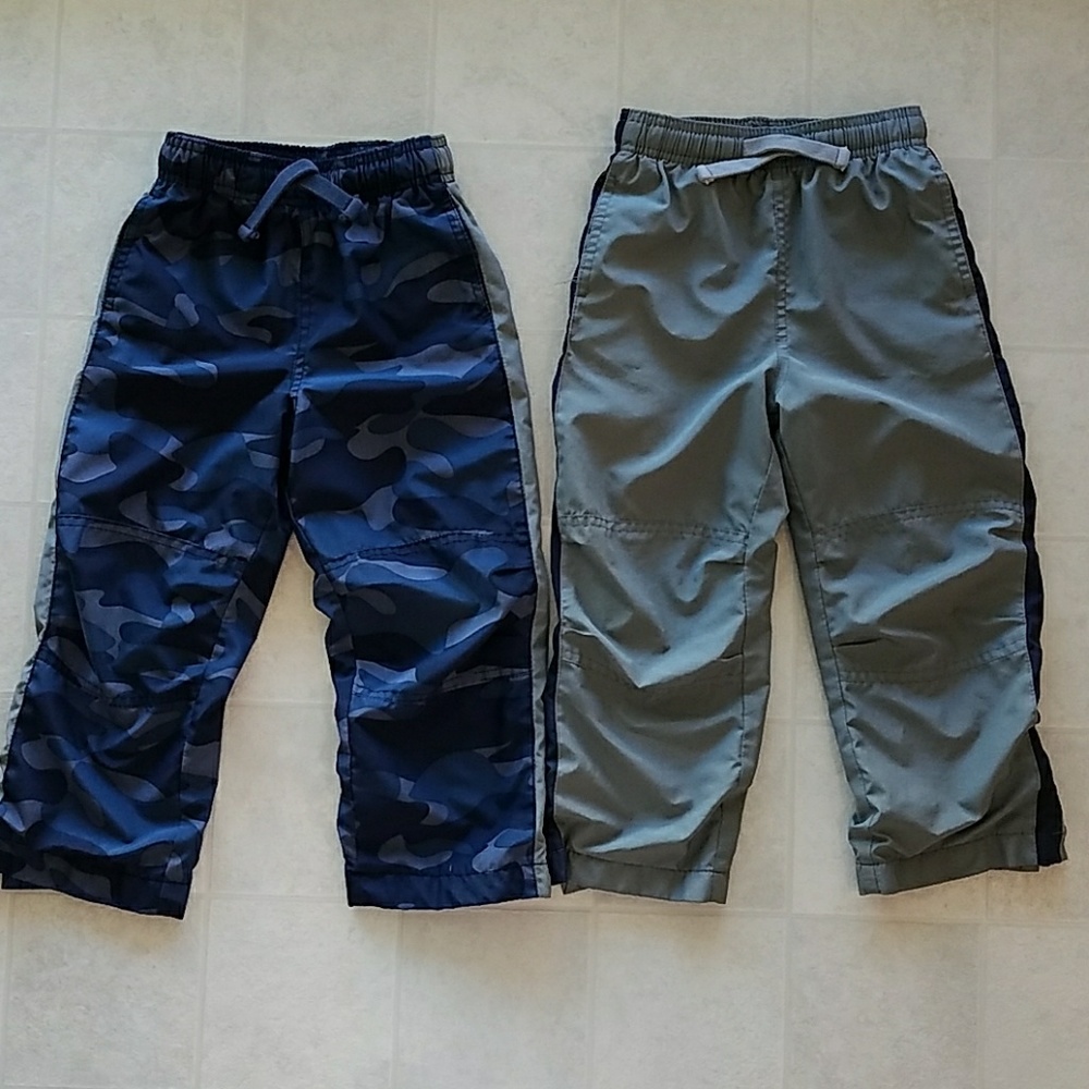 2 Boys Sweatpants size 5T
