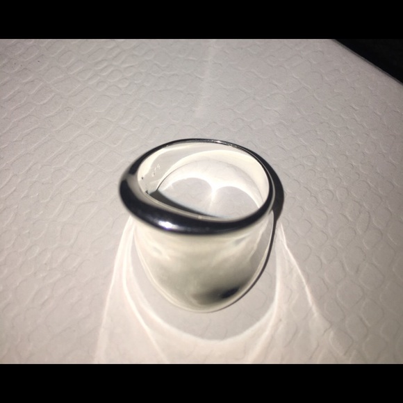 Bold Sterling Silver Thumb Ring - Picture 5 of 6