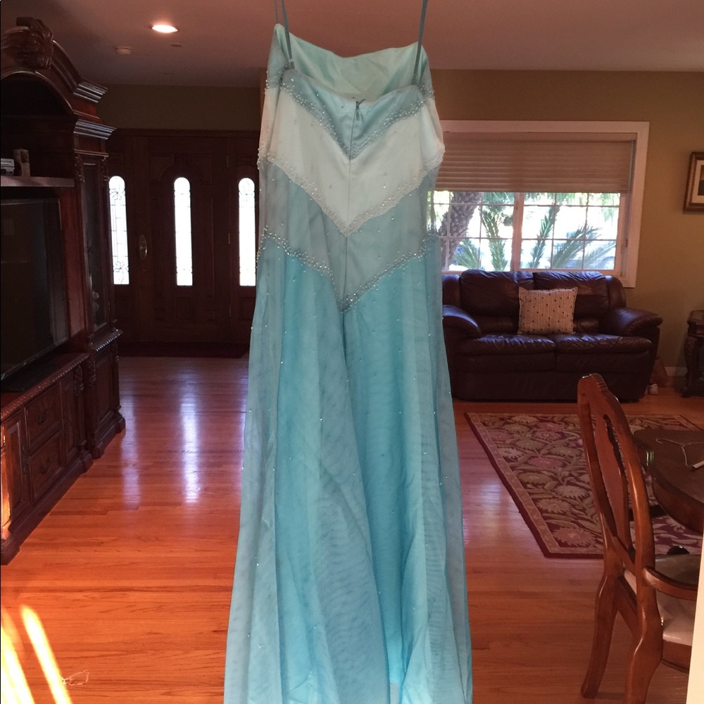 Bcbg tea length dress size 4
