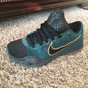 green nike kobe 10