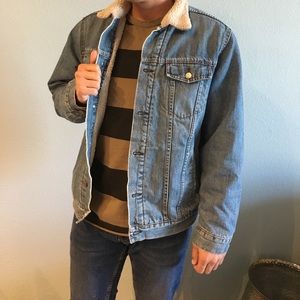 BEAUTIFUL Vintage Gap Sherpa Faux Fur Denim Jacket
