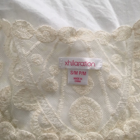 Lace Tee - Picture 3 of 3