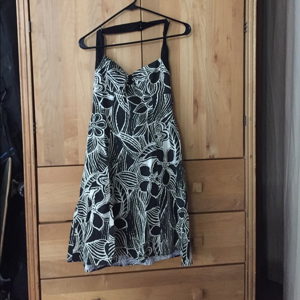 Black and white dress