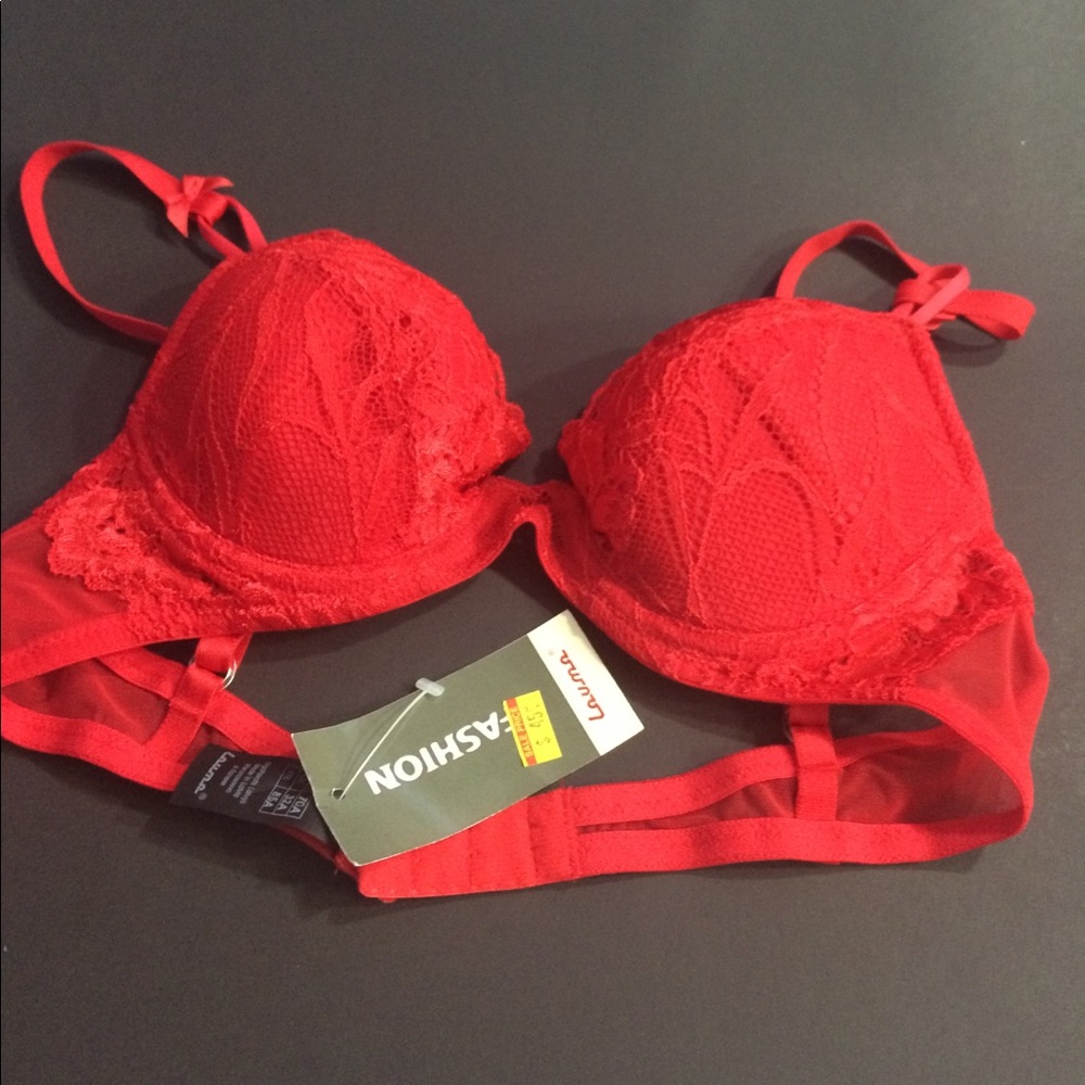 Wire Cotton Padded red lace bra made in Europe