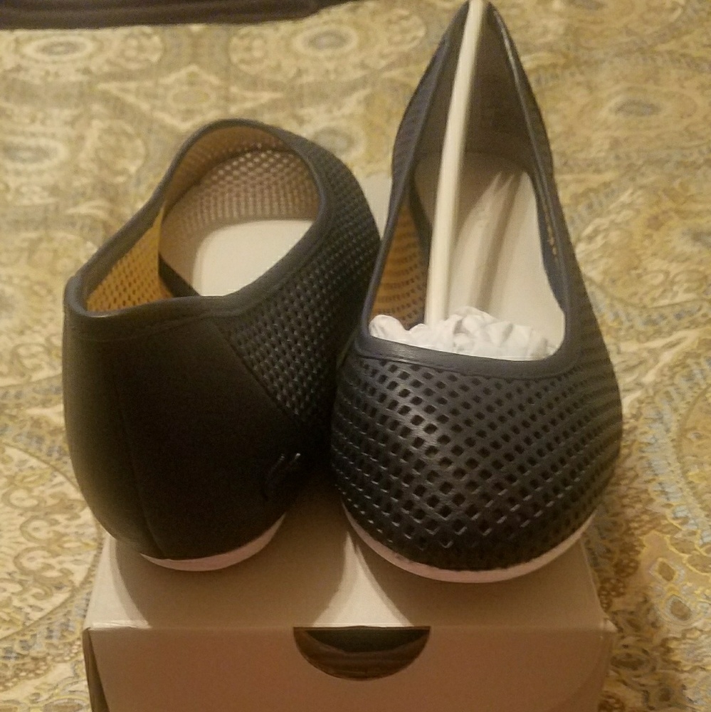 Lacoste cessole 216 1 size 7 shoes.