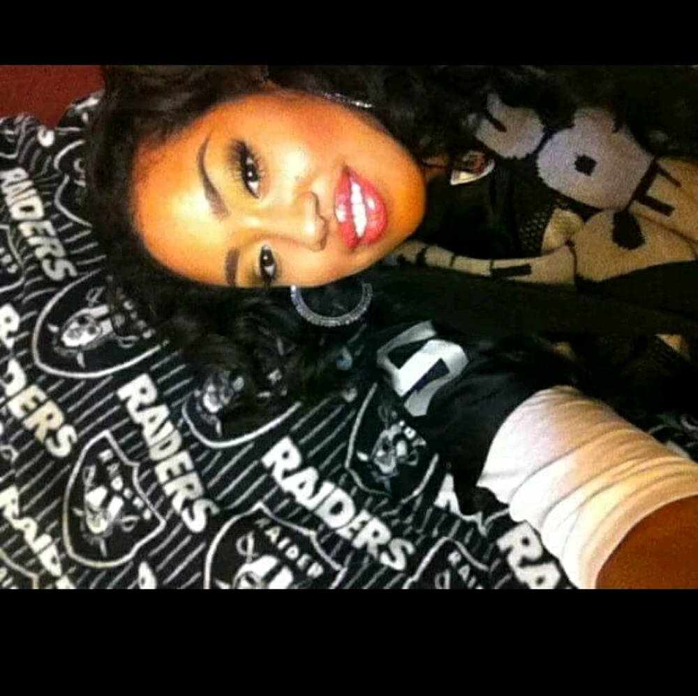 Meet your Posher, Nicole