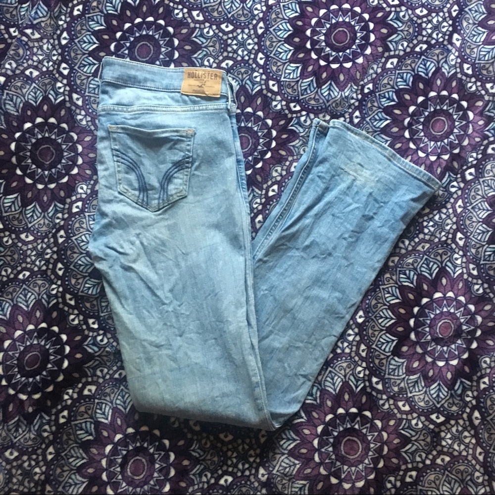 Light Wash Bootcut - Picture 3 of 5