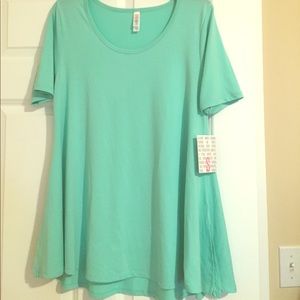 Lularoe Small Perfect Tee