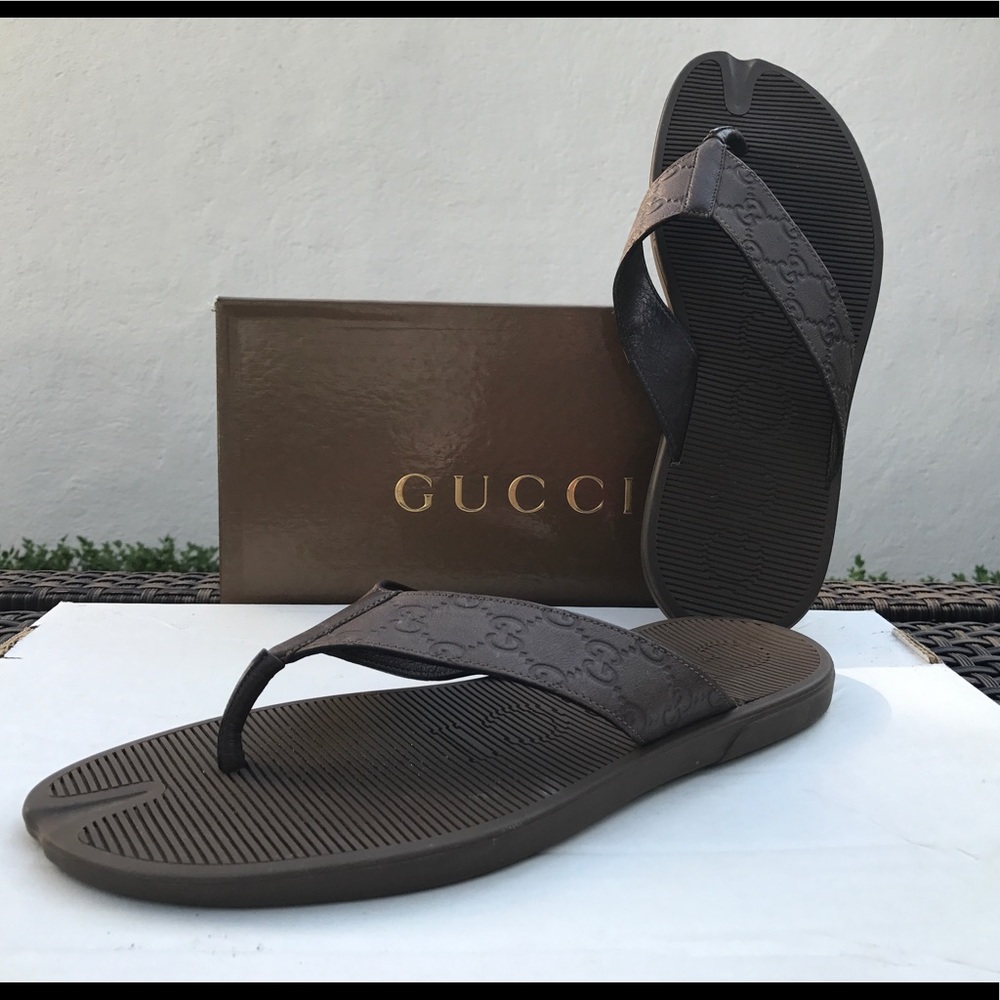 Gucci man's leather thong sandal