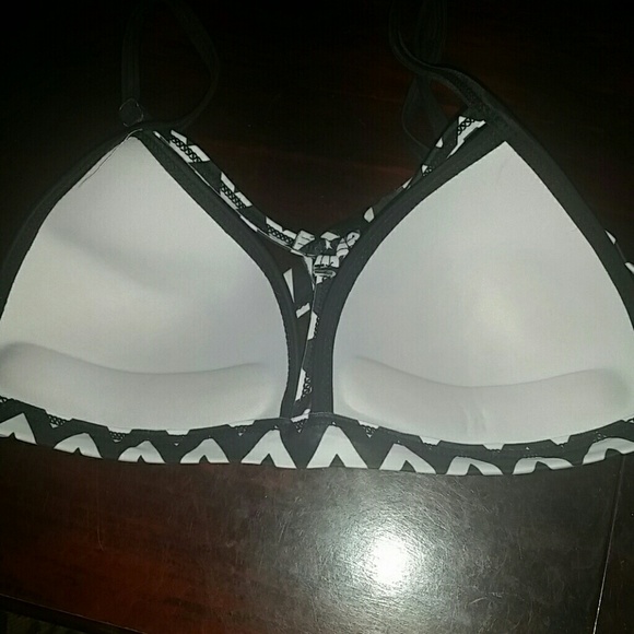 Bikini top only$$ - Picture 3 of 3