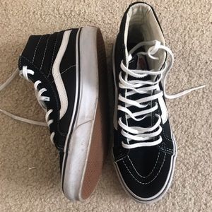 SK8-Hi Top Vans Black / White 5.5