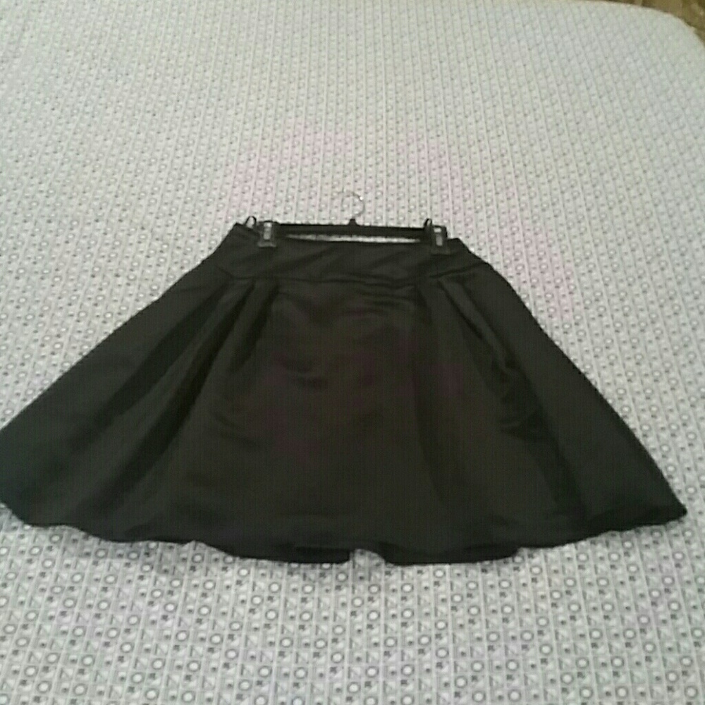 Black skirt