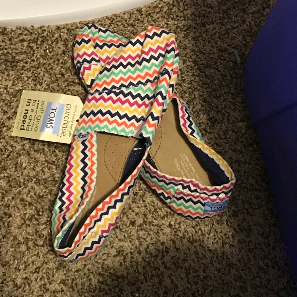 Women's Classic Toms-NEVER WORN