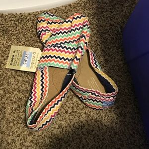 Women's Classic Toms-NEVER WORN