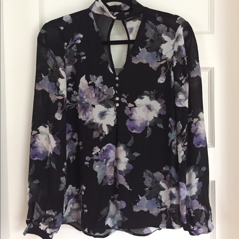 Belle Vere: printed choker neck blouse