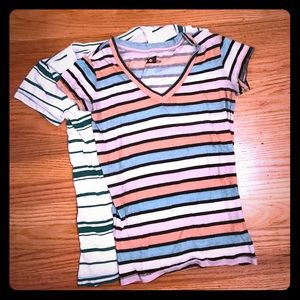 ✨BDG v-neck t-shirt bundle