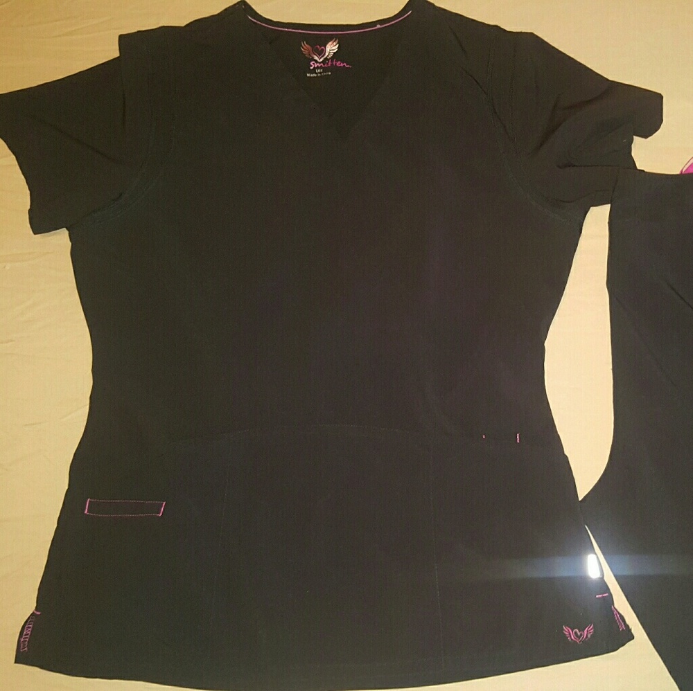 Smitten scrub set