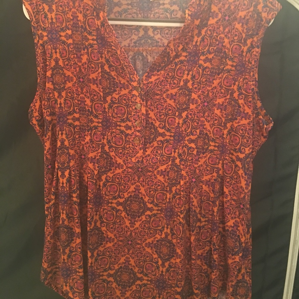 Sleeveless top