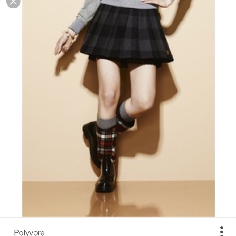 tommygirl mini pleated skirt