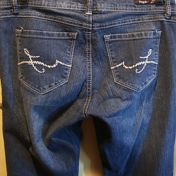 Jeans - Picture 3 of 4