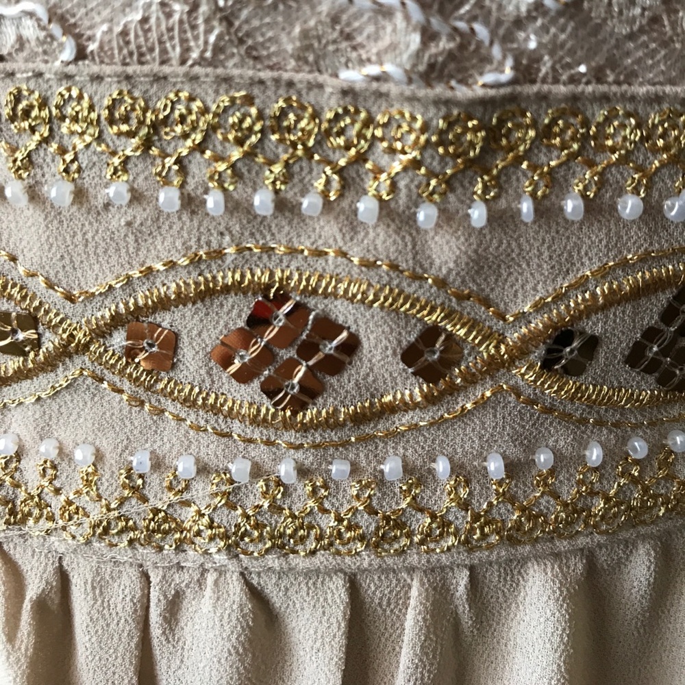 NWOT Medium Light Tan & Gold Formal Dress 💓👗 - Picture 7 of 7