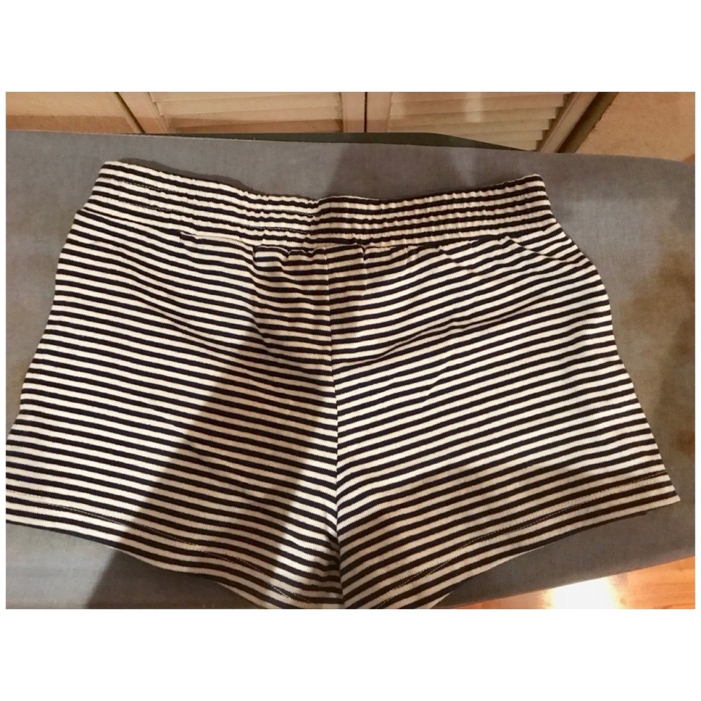 Brand new large girls striped navy/white shorts