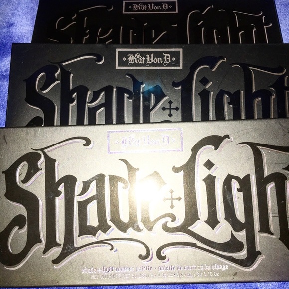 Kat Von D contour palettes - Picture 1 of 2