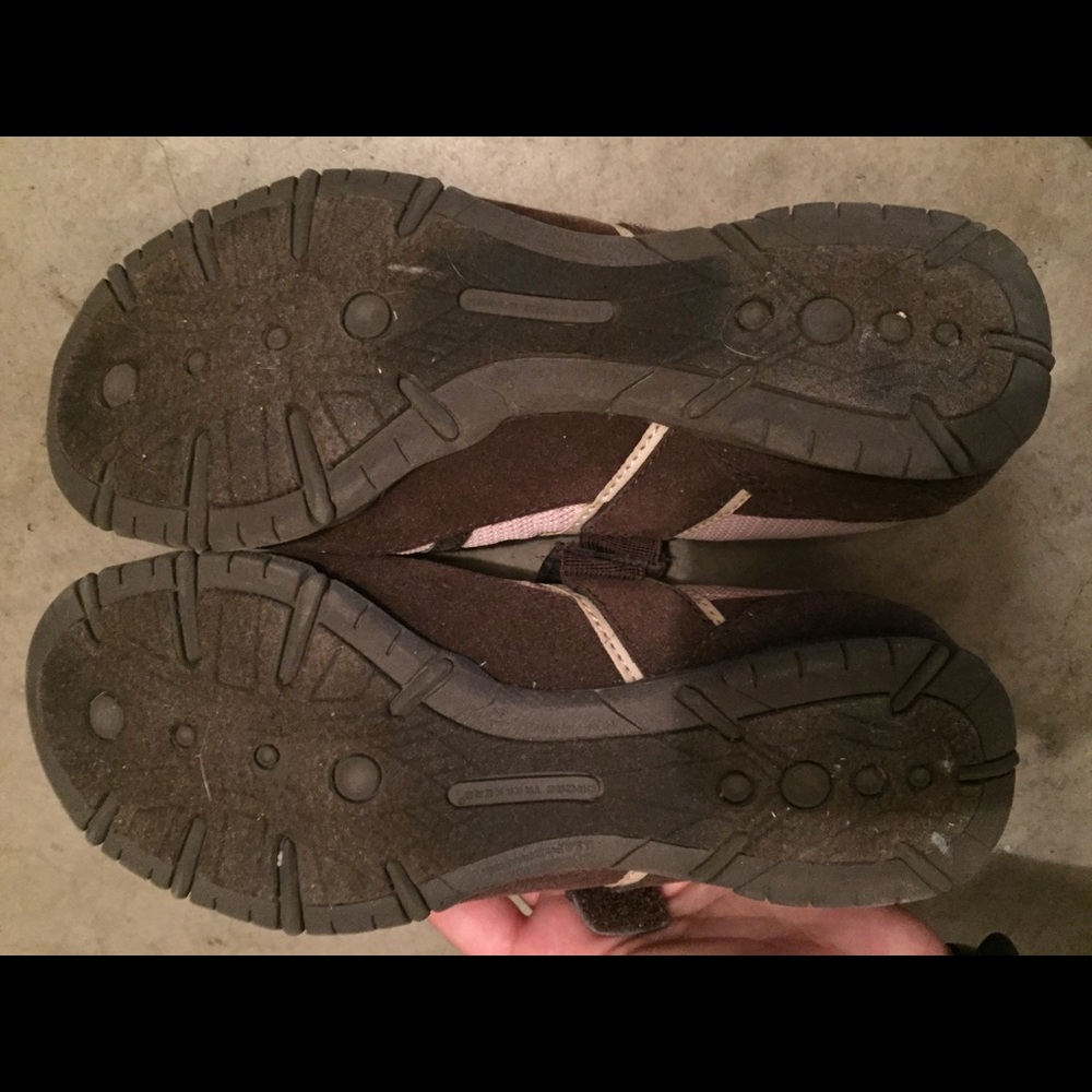 Shoes - Picture 2 of 3
