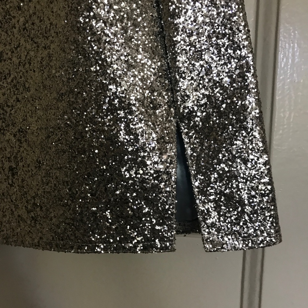 ❌sold NWTS unif comet skirt small - Picture 7 of 8