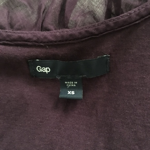 Lot of 2 GAP Ruffle Tanks - Picture 3 of 4