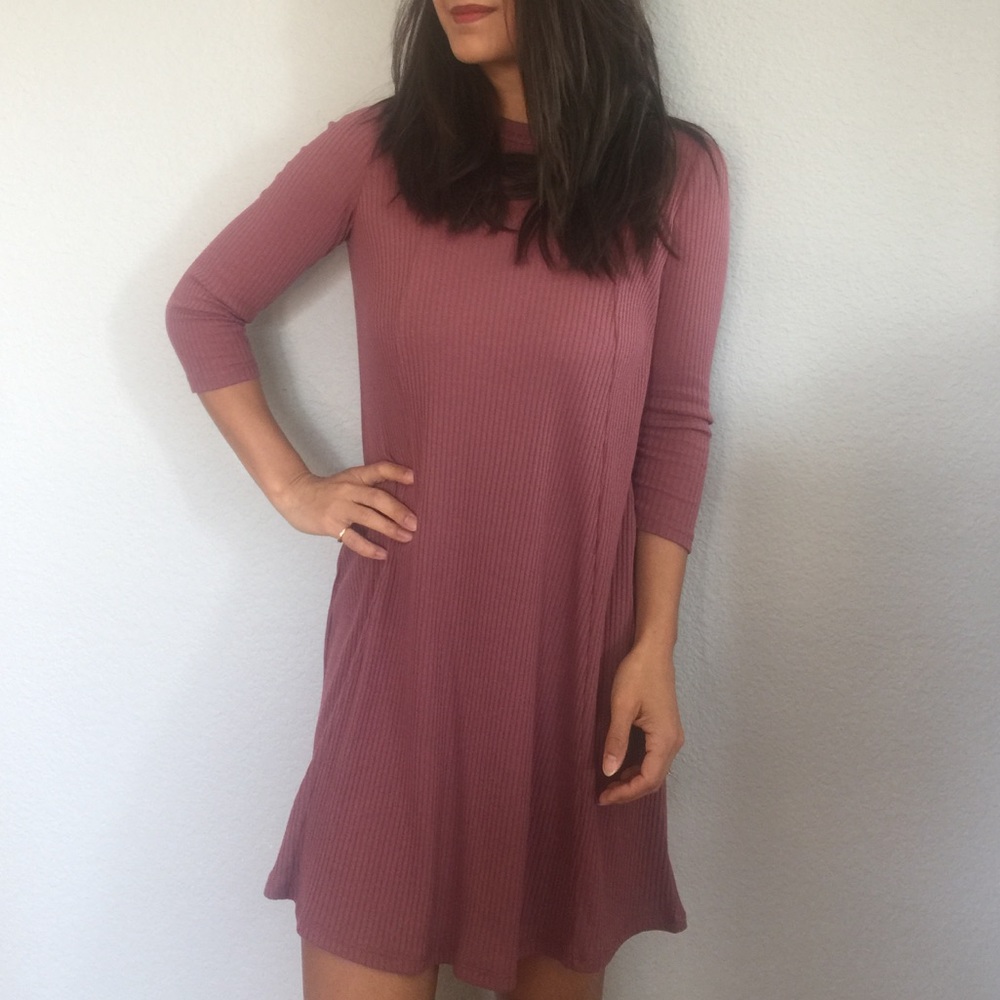Comfy maroon-ish dress