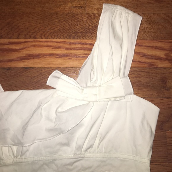 BCBG Maxazria TOp - Picture 2 of 5