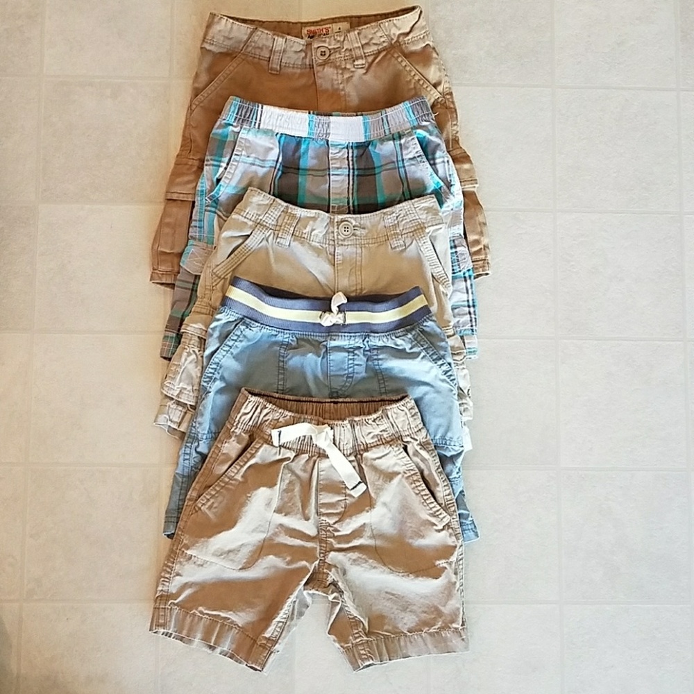 5 Boys shorts size 4T
