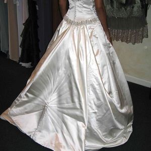 Beautiful Lazaro Wedding Dress style 3205