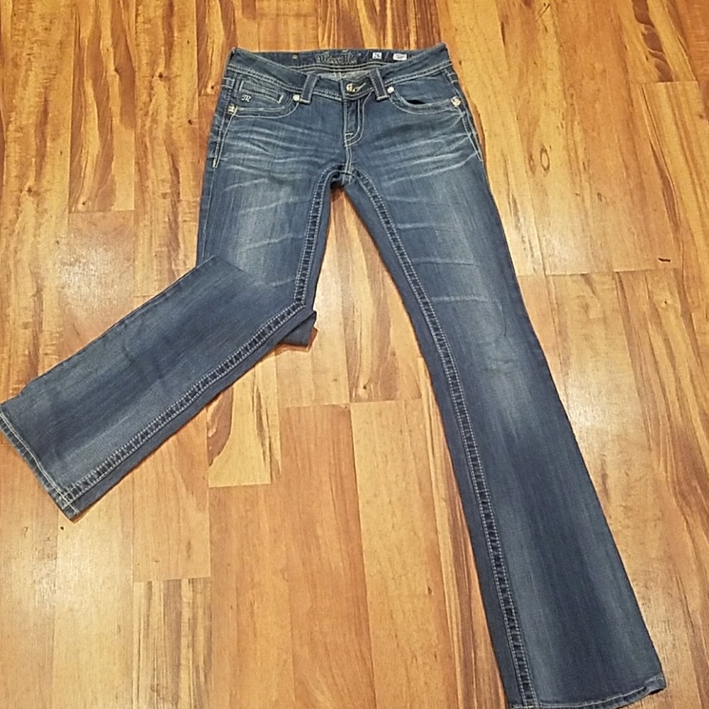 Black friday very flattering MISS ME'S SIZE 26