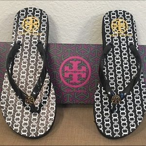 Tory Burch Gemini Link Flip Flop