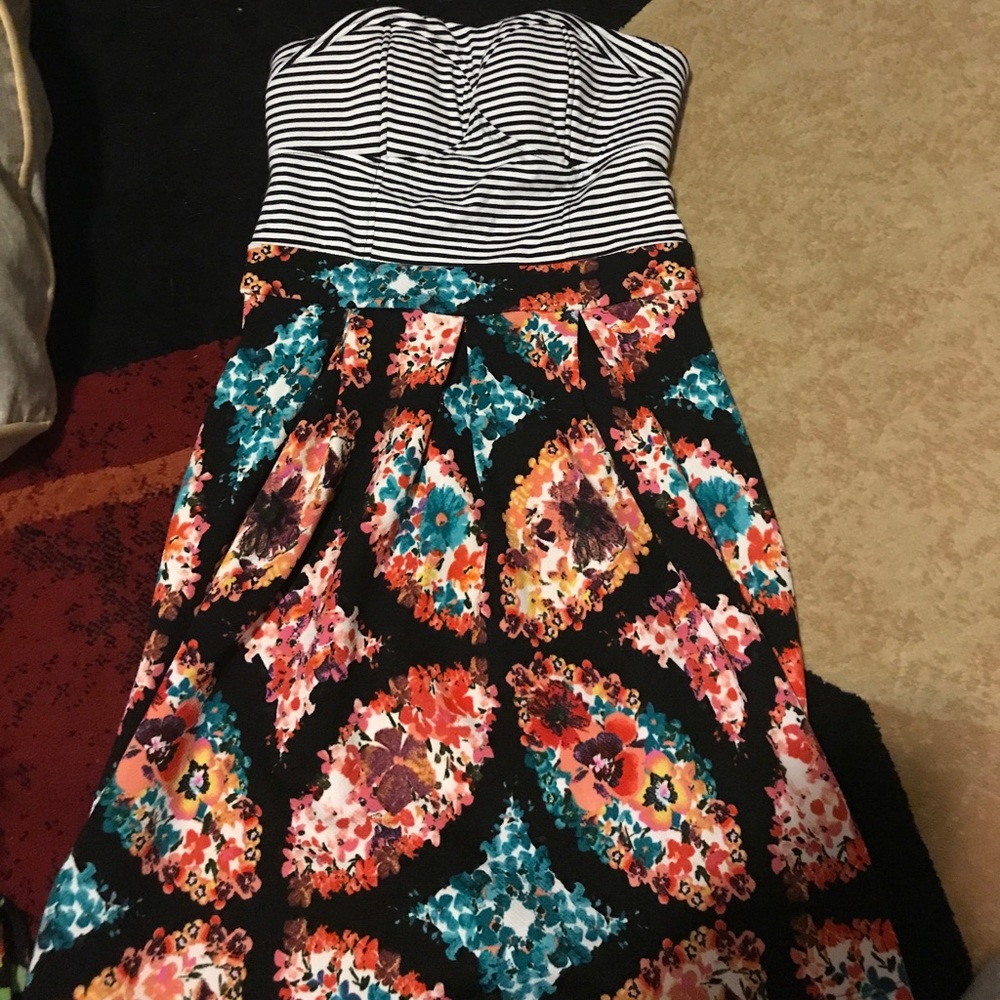 Strapless top fitted dress