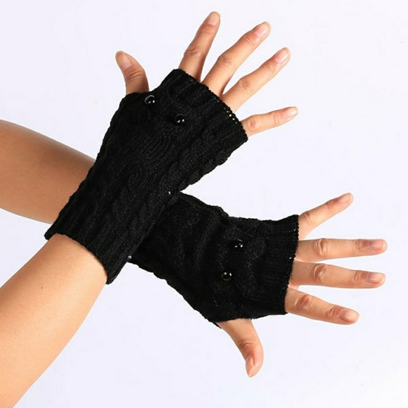 *5⭐Rated* Cable Knit Owl Fingerless Gloves - Picture 2 of 6