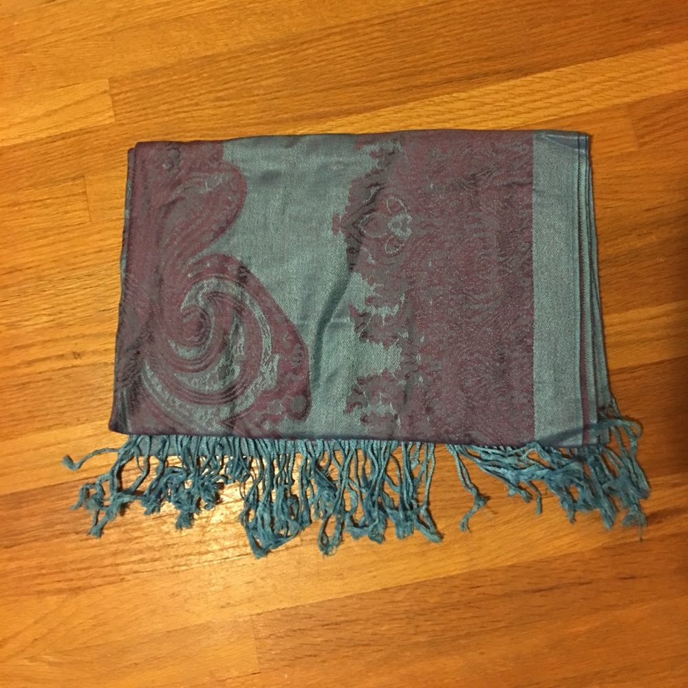 Fun and colorful Pashmina scarf