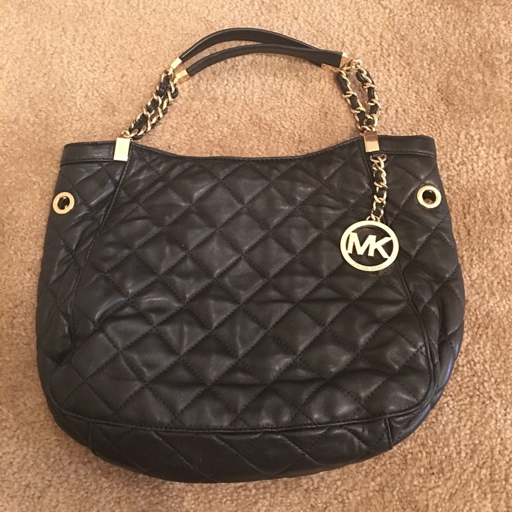 Michael Kors medium size leather tote!!