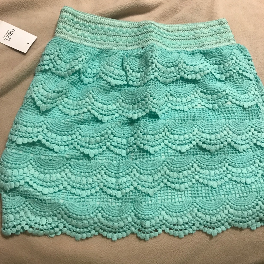 NWT Rue 21 Lace Skirt Size Small