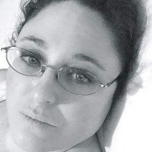 Meet your Posher, Holly