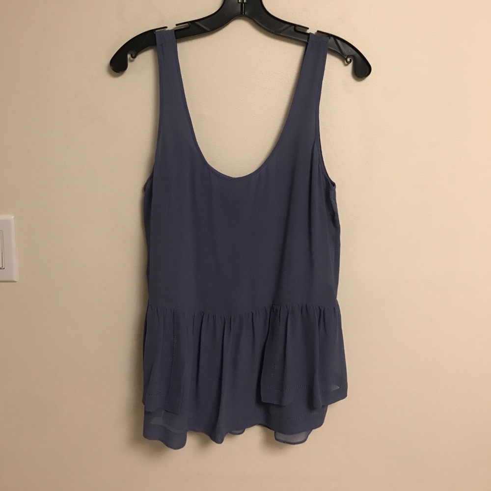 Club monaco silk top( size m)