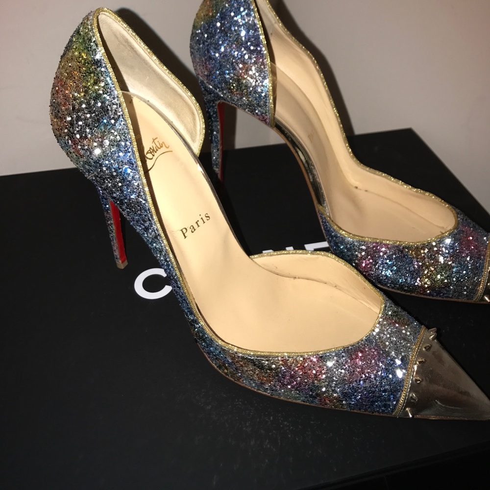 Christian louboutin pump