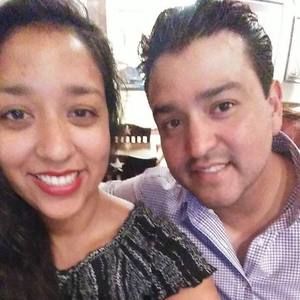 Meet your Posher, Reyes