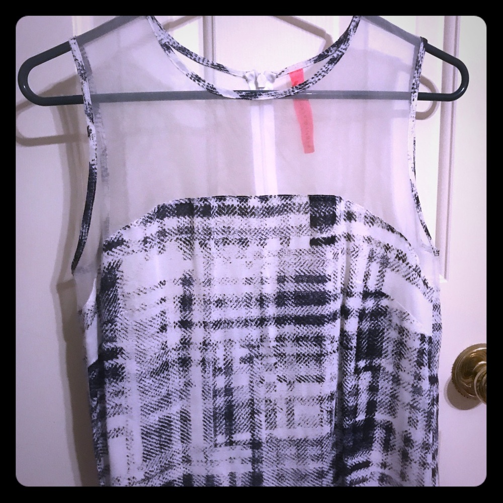 Eight Sixty navy and white blouse size small