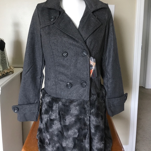 Faux Fur Peacoat - Picture 3 of 6