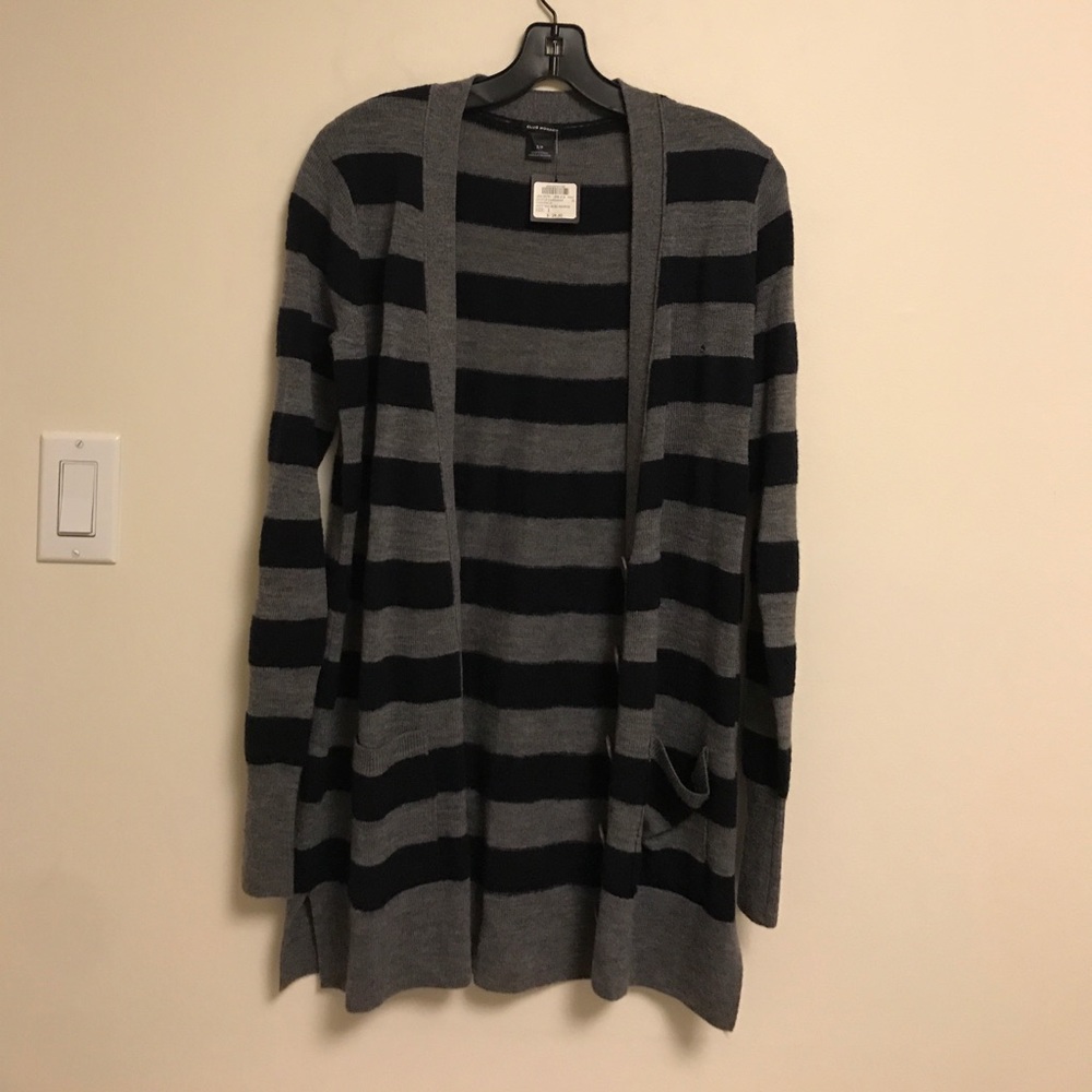 Club monaco cardigan size s
